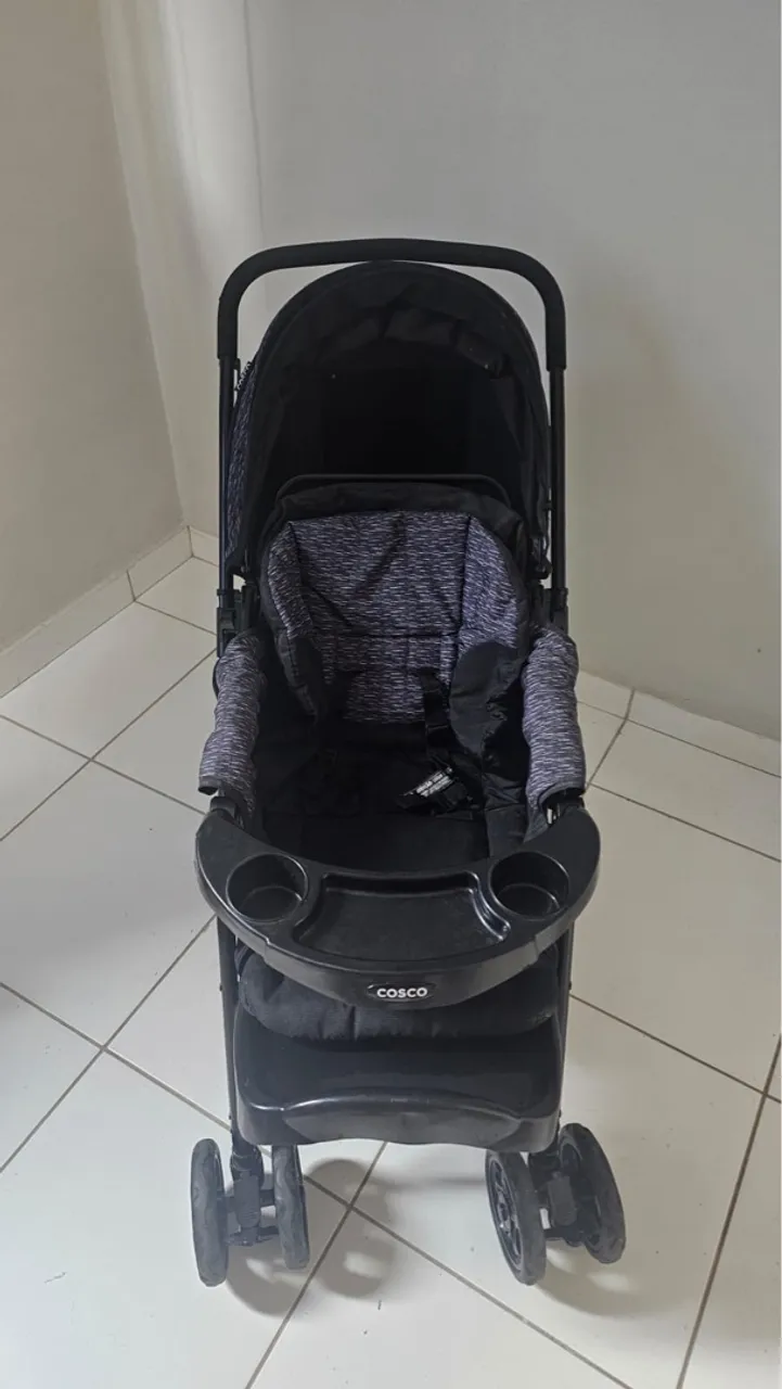 Carrinho de bebê Cosco