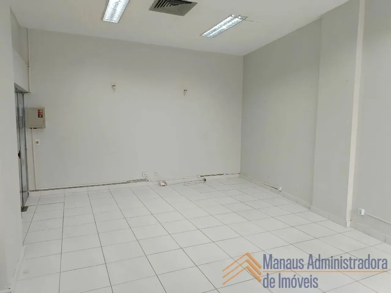 Manaus Imóveis - Av. Eduardo Ribeiro, 520, Sala 213, Edifício Manaus Shopping Center - Cen - Foto 3