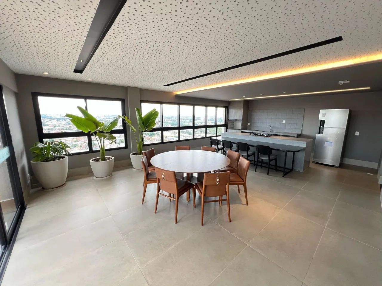 urgente -- 3 suítes de 83 m² em frente o Shopping Cerrado - pronto para morar - Foto 2