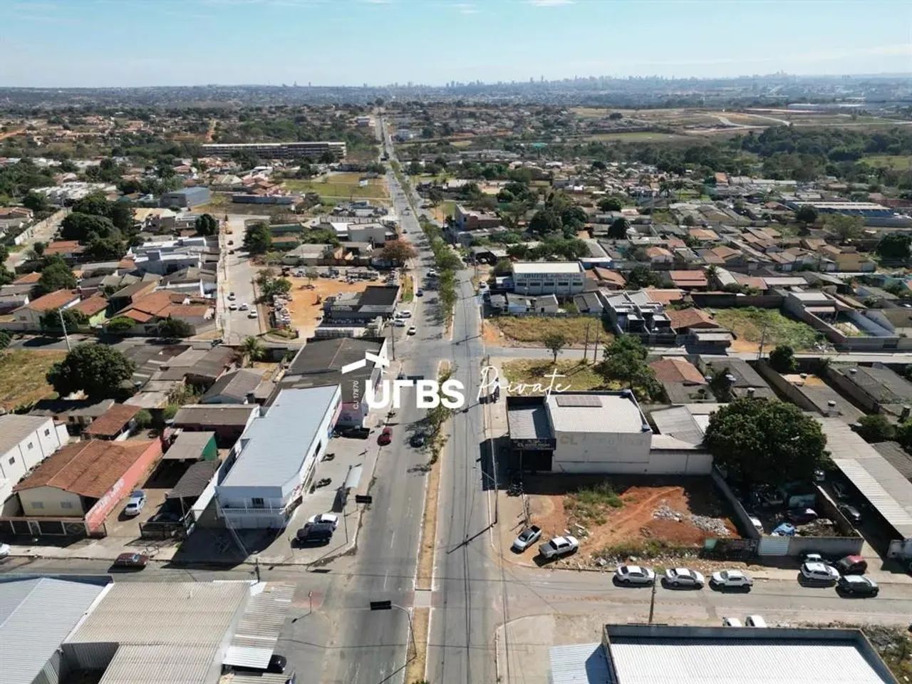 Prédio Comercial com Renda em Aparecida de Goiânia - Foto 4