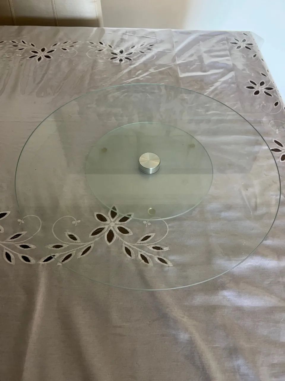 Bandeja giratória de vidro para servir