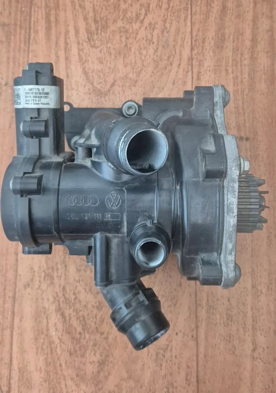 Bomba De Agua Audi A3/a4/a5/a6/q2/q7 2016 F56777612 original no estado
