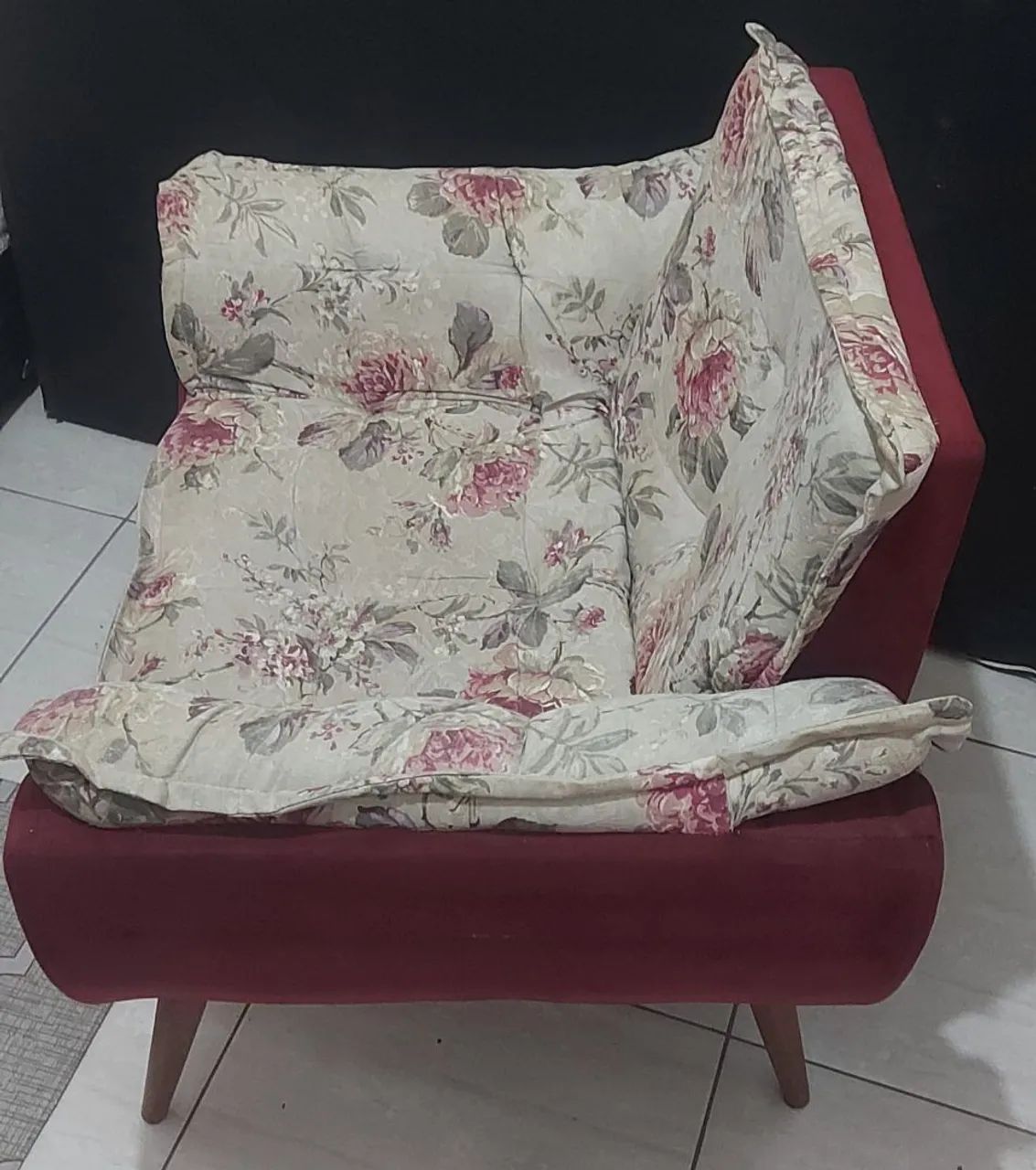 Poltrona Floral Confortável - Foto 2