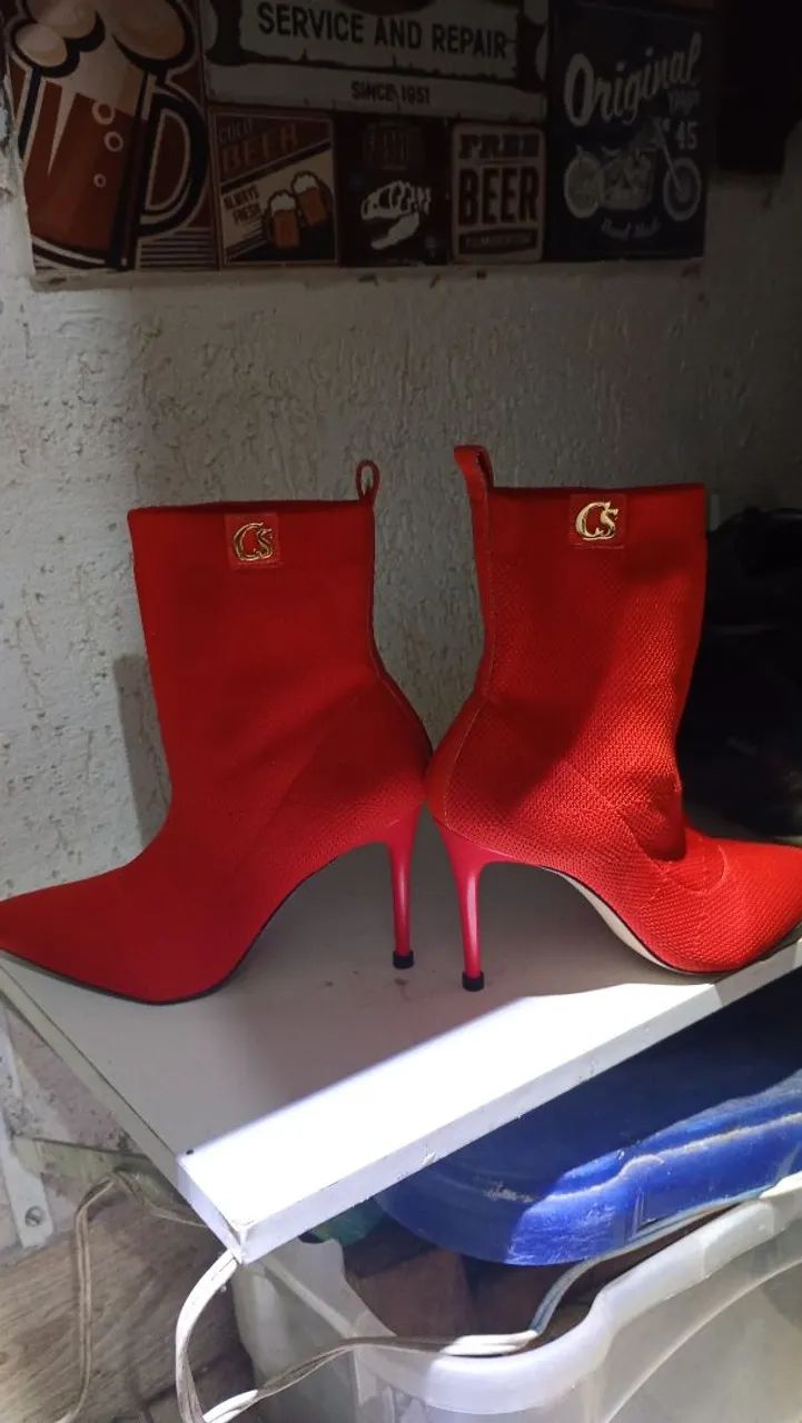 Bota com salto fino elegante  - Foto 2