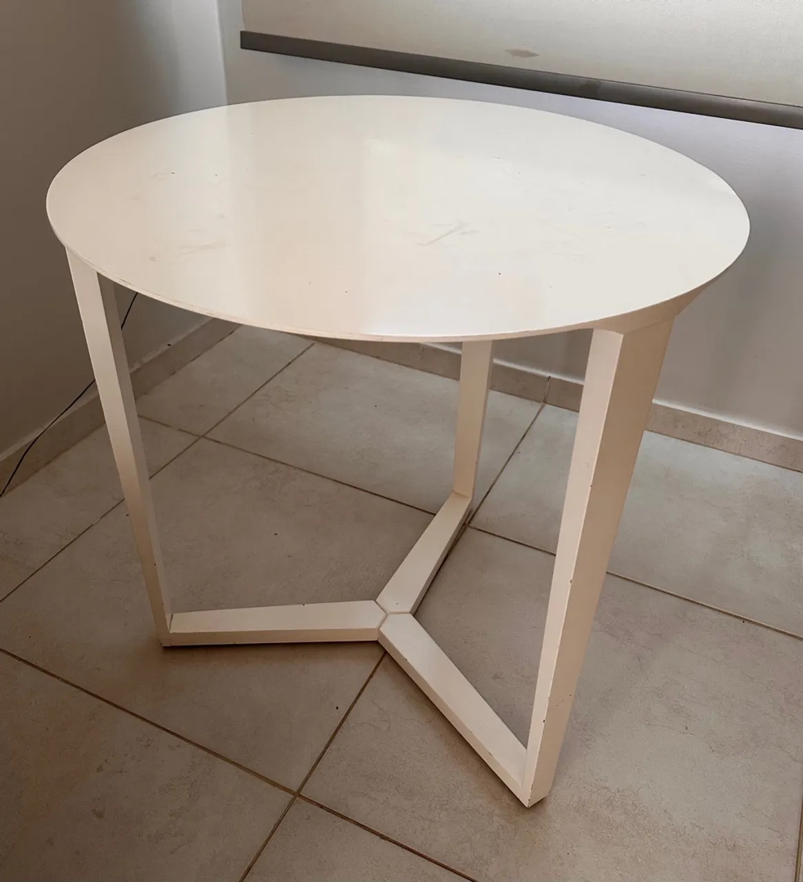 Mesa Lateral Branca