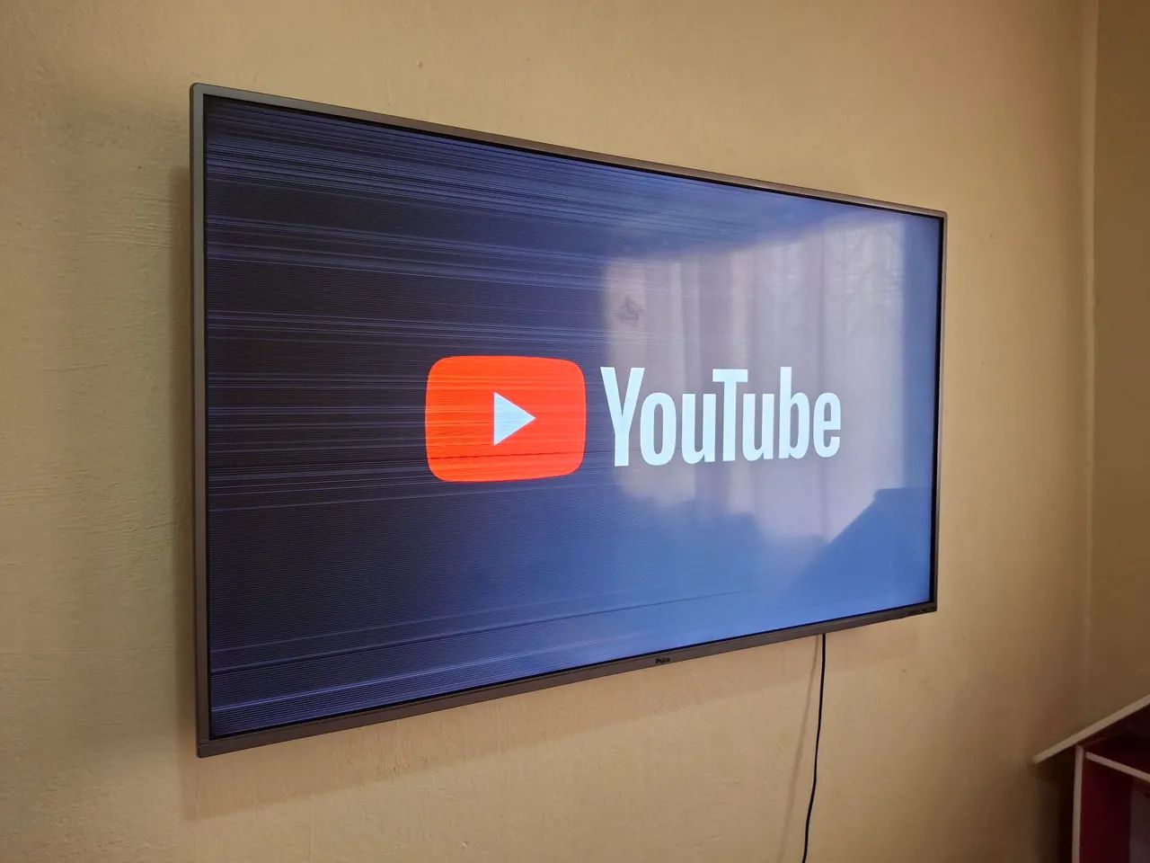 TV Philco com defeito na tela - Ideal para conserto ou peças
