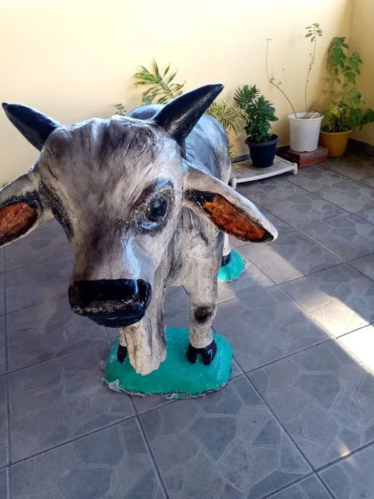 Escultura de Touro Decorativa. Obra de arte à mão de obra  - Foto 5
