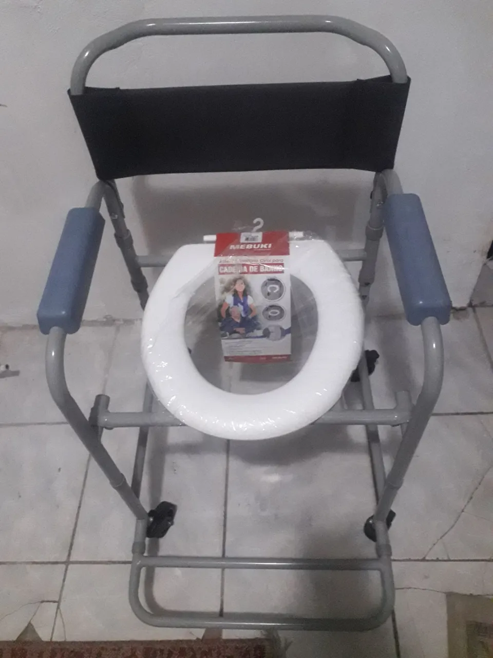 Cadeira de Banho para Idosos e Pessoas com Mobilidade Reduzida