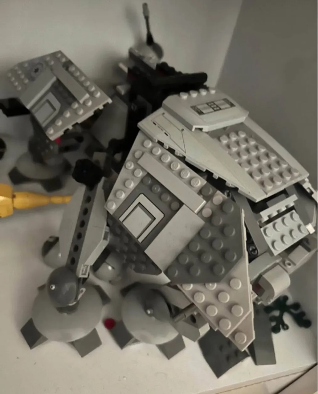 Conjunto de legos usados incompletos