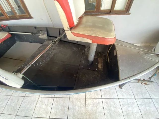 Barco Semichato 5 metros com plataforma - Foto 4