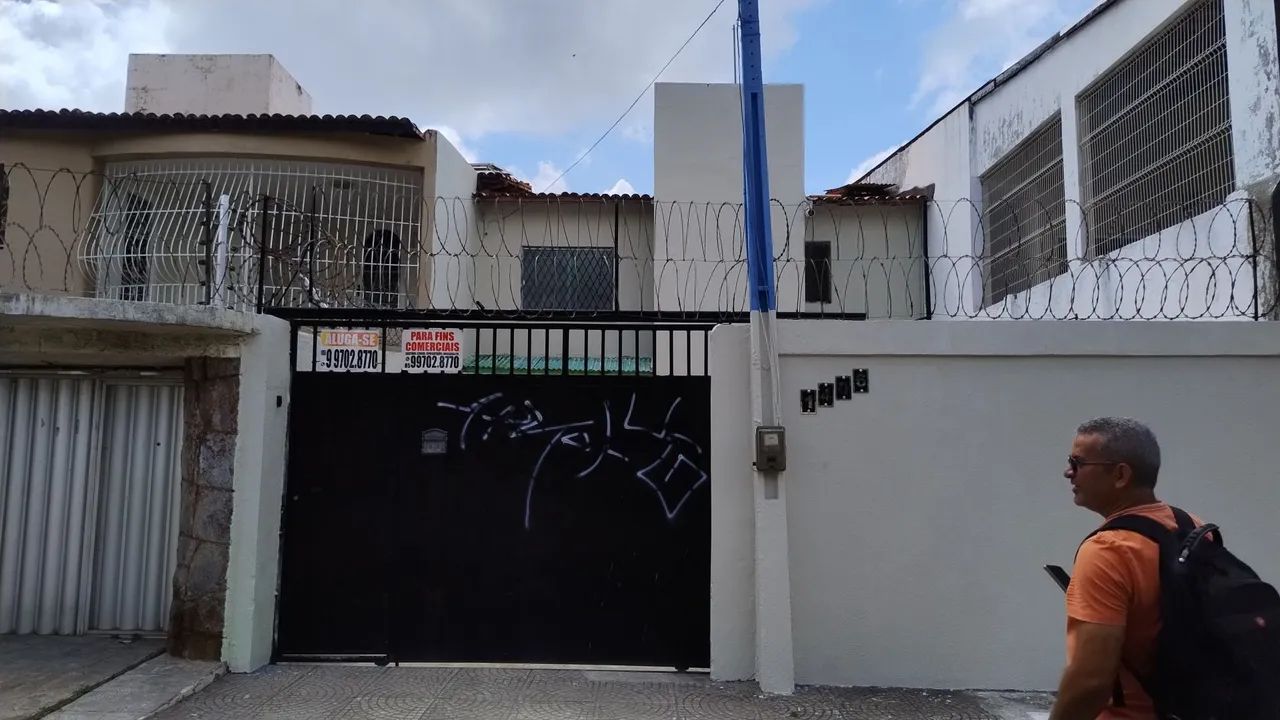 Casa duplex - aluguel comercial ou particular 