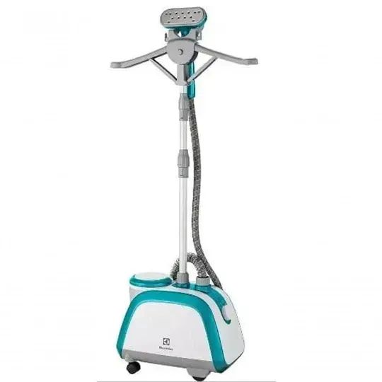 Passadeira vertical a vapor Electrolux GST10 EGS20 110V