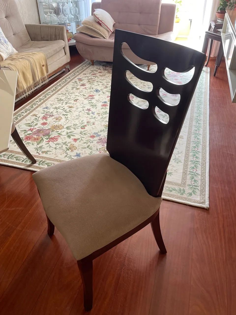 Mesa de Jantar Hexagonal com tampo de vidro e pé de mármore  - Foto 4