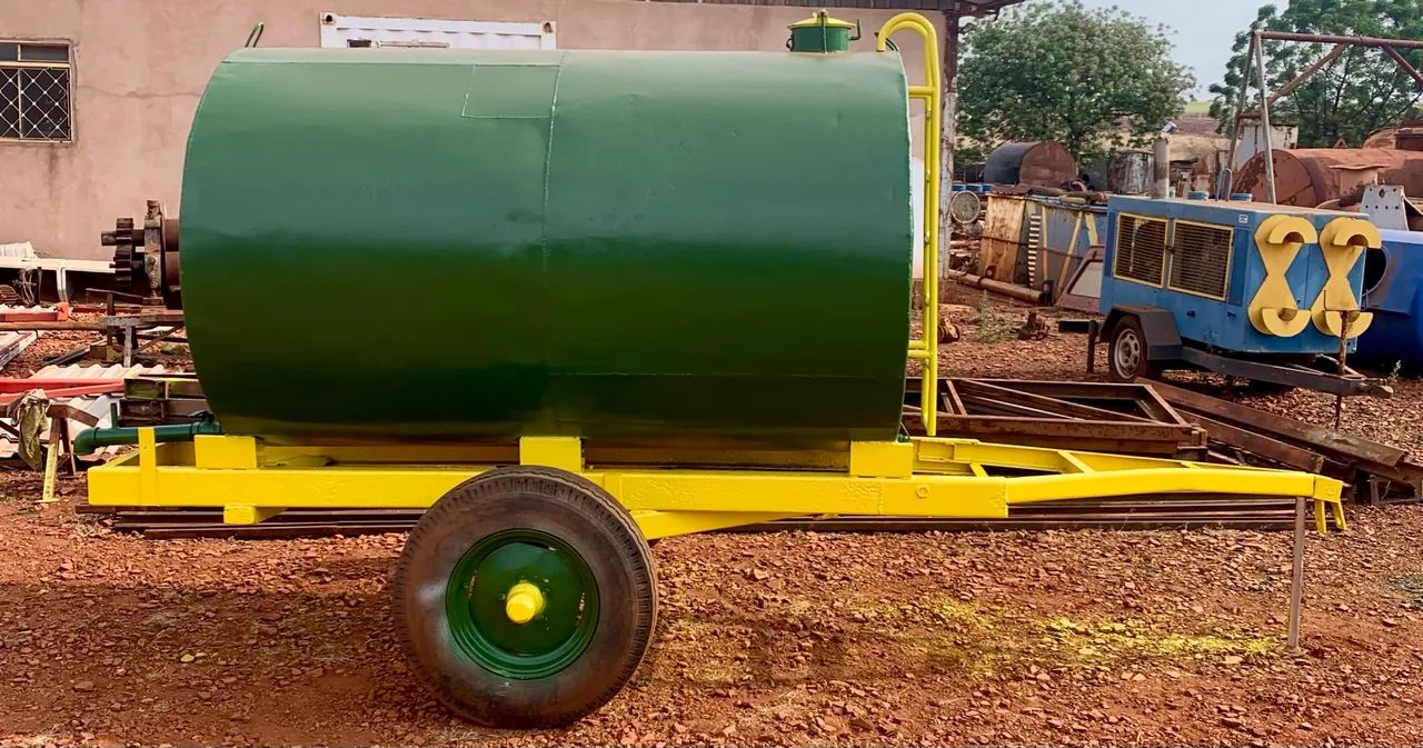 Tanque água trator 3100 litros  - Foto 4