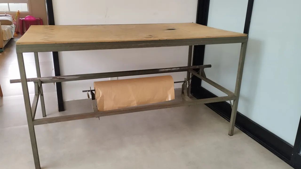 Mesa de embalagem para ecommerce com suporte para rolo de papel - Foto 2