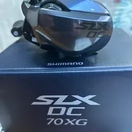 Carretilha Shimano SLX DC 70xg (lado direito) - Foto 6