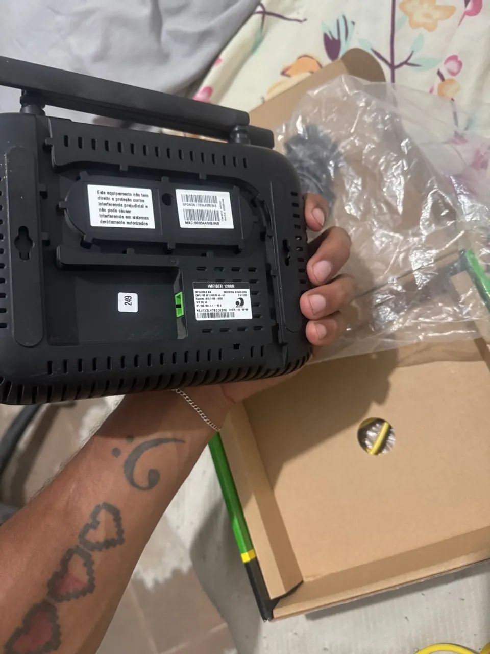 Roteador r1200 de fibra 64842042621187121