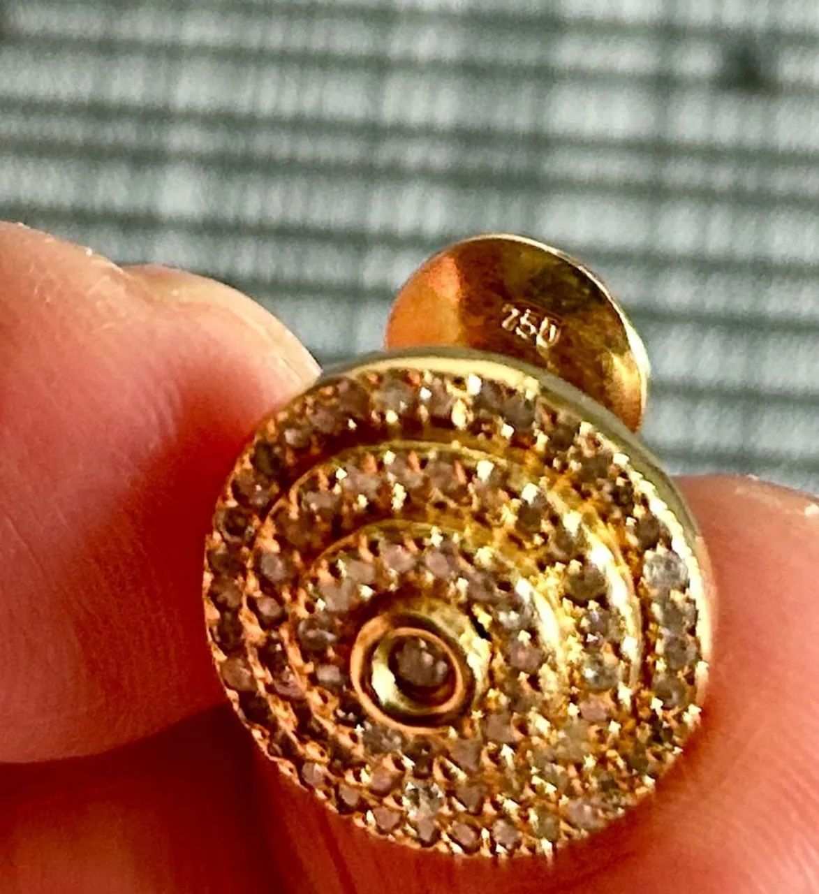 Brinco ouro 18k pizza de diamantes  - Foto 3