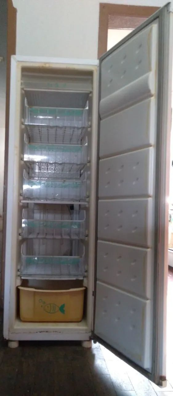 Vende-se freezer de 6 gavetas. - Foto 3