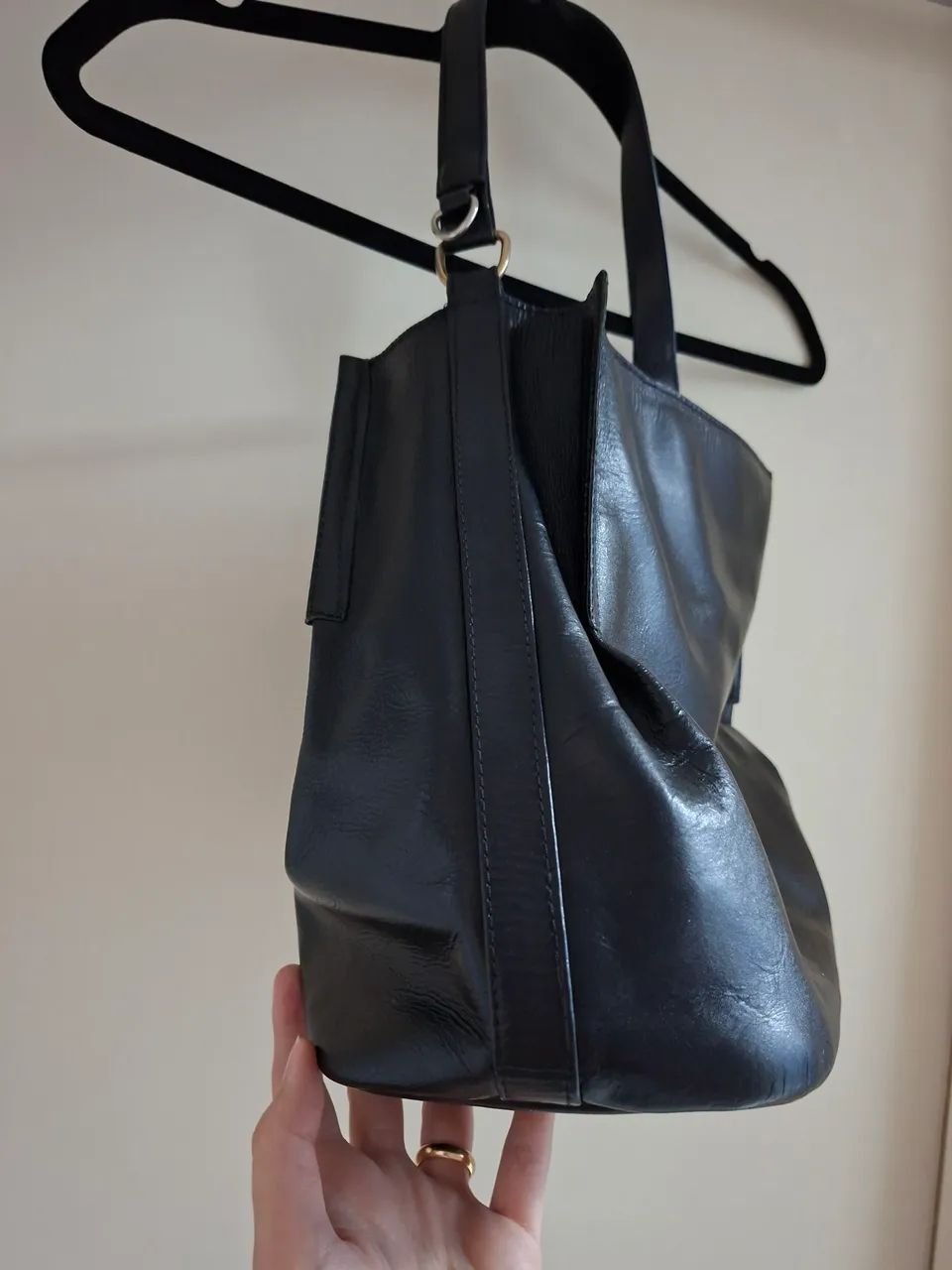 Bolsa Constance Em Couro Preta - Foto 2