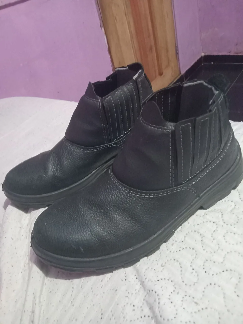Botas de Couro Preto