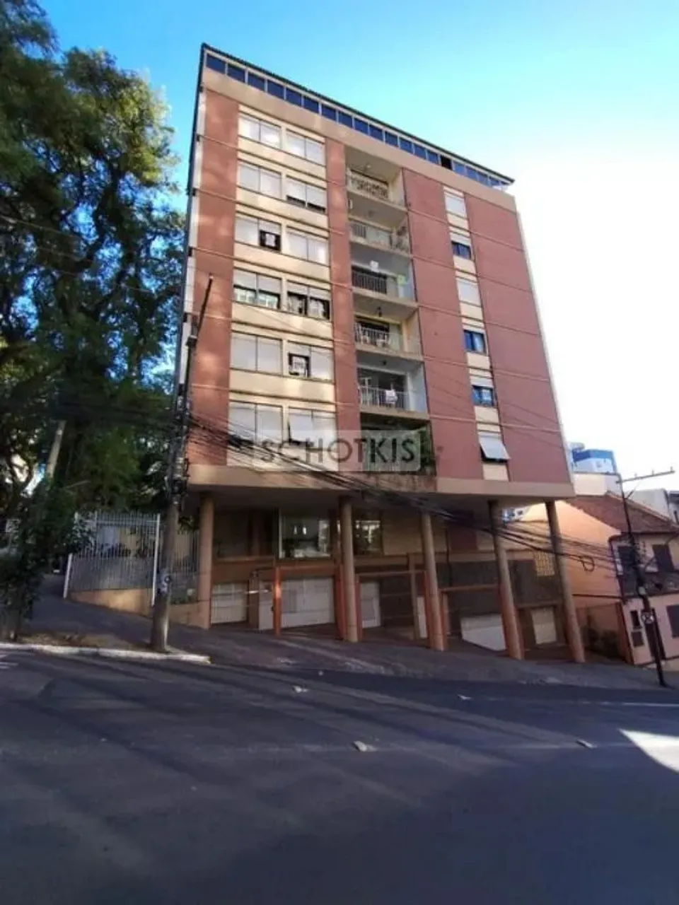 IMOBILIÁRIA SCHOTKIS VENDE APARTAMENTO 03 DORMITÓRIOS DESOCUPADO, NA GONÇALO DE CARVALHO,