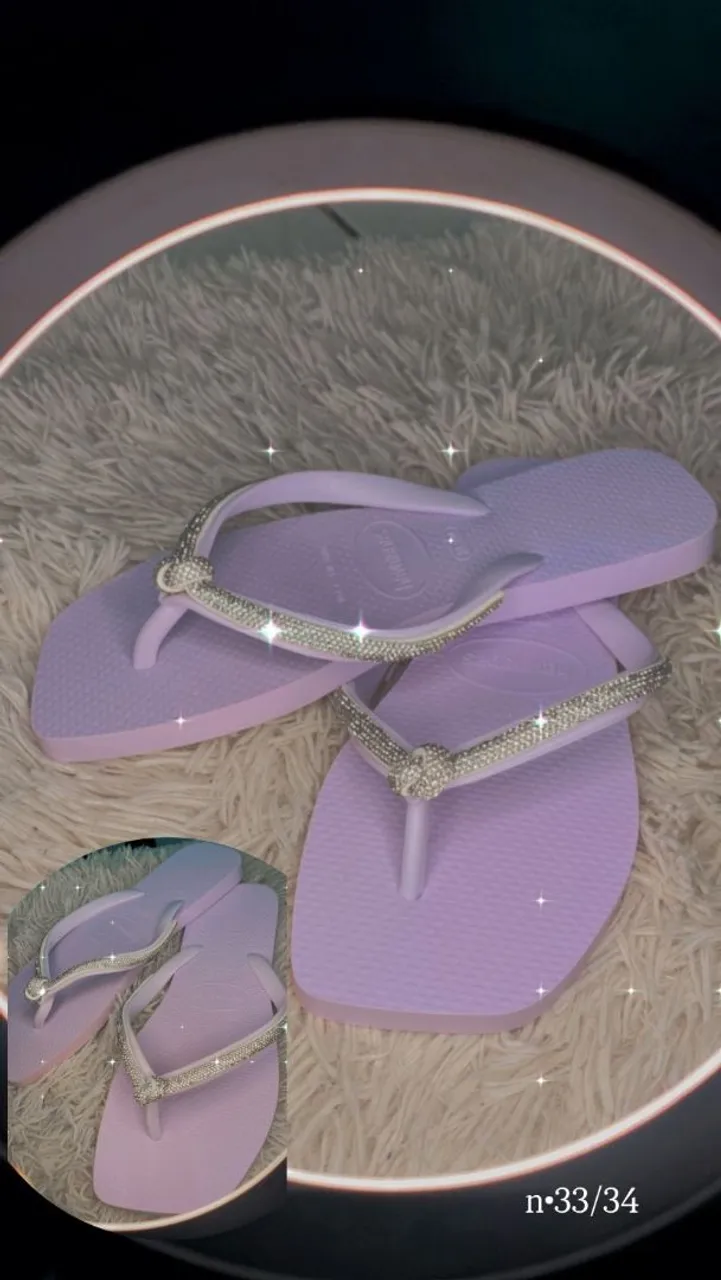 Sandálias Havaianas branco e preta