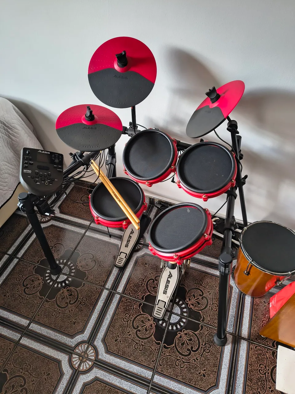 Bateria Eletrônica Alesis Nitro Mesh Kit Special Edition