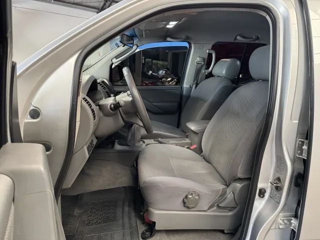 Frontier 2.5 XE 4x4 2010 - Foto 3