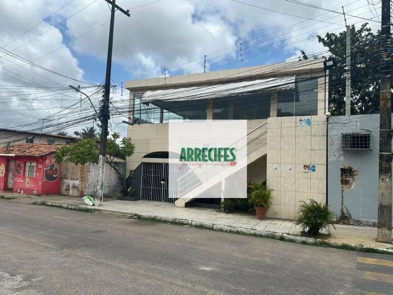Prédio à venda, 600 m² por R$ 850.000,00 - Barro - Recife/PE
