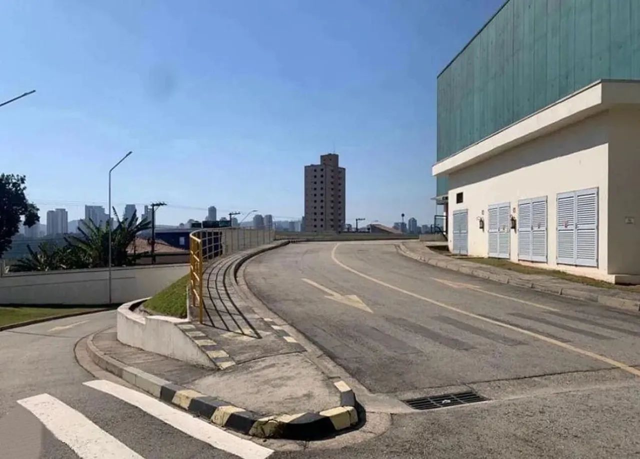Galpão para alugar em Barueri, Jardim dos Camargos, com 33897 m² - Foto 12