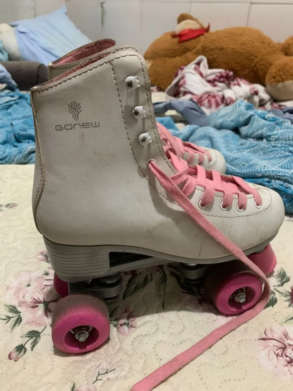 Patins Roller GONEW Branco e Rosa