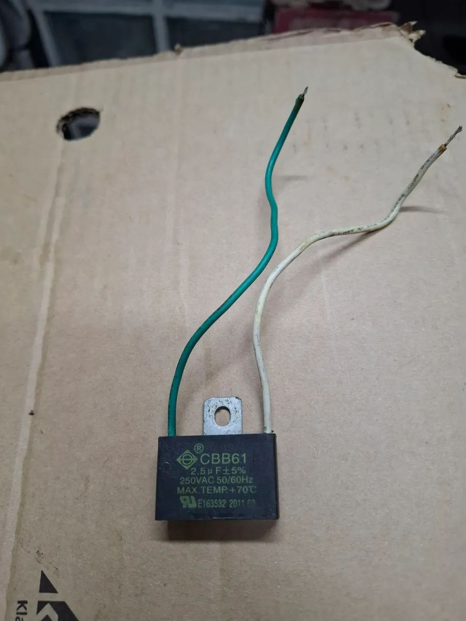 Capacitor CBB61 2.5uF para ventilador