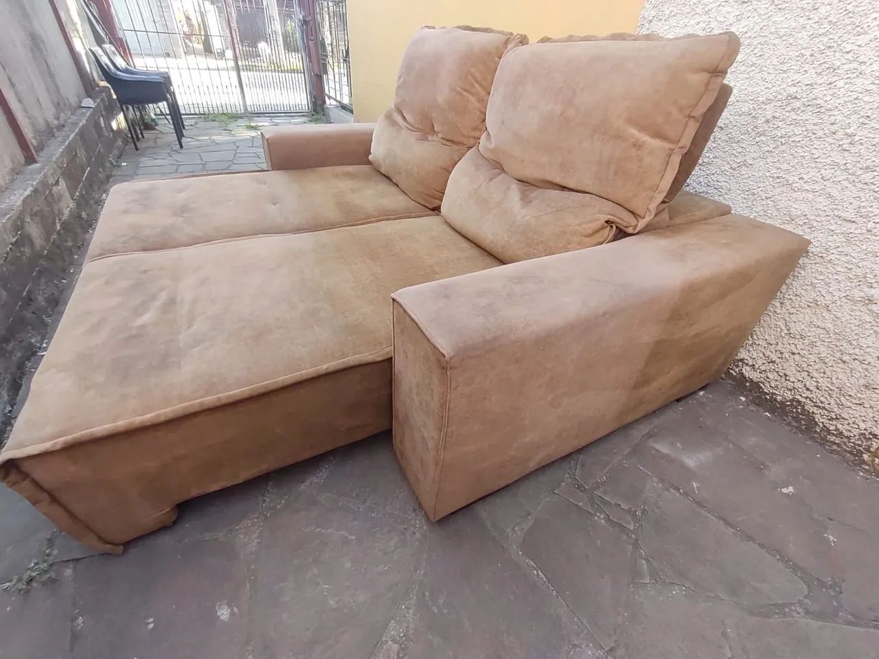 Retractable and Reclining Sofa!64520803193217121