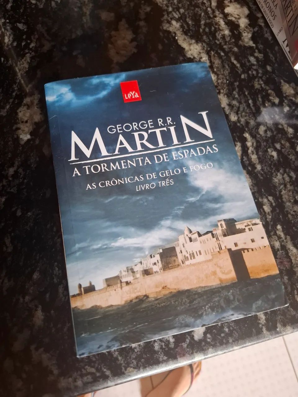 Coleção As Crônicas de Gelo e Fogo - George R. R. Martin - Foto 4