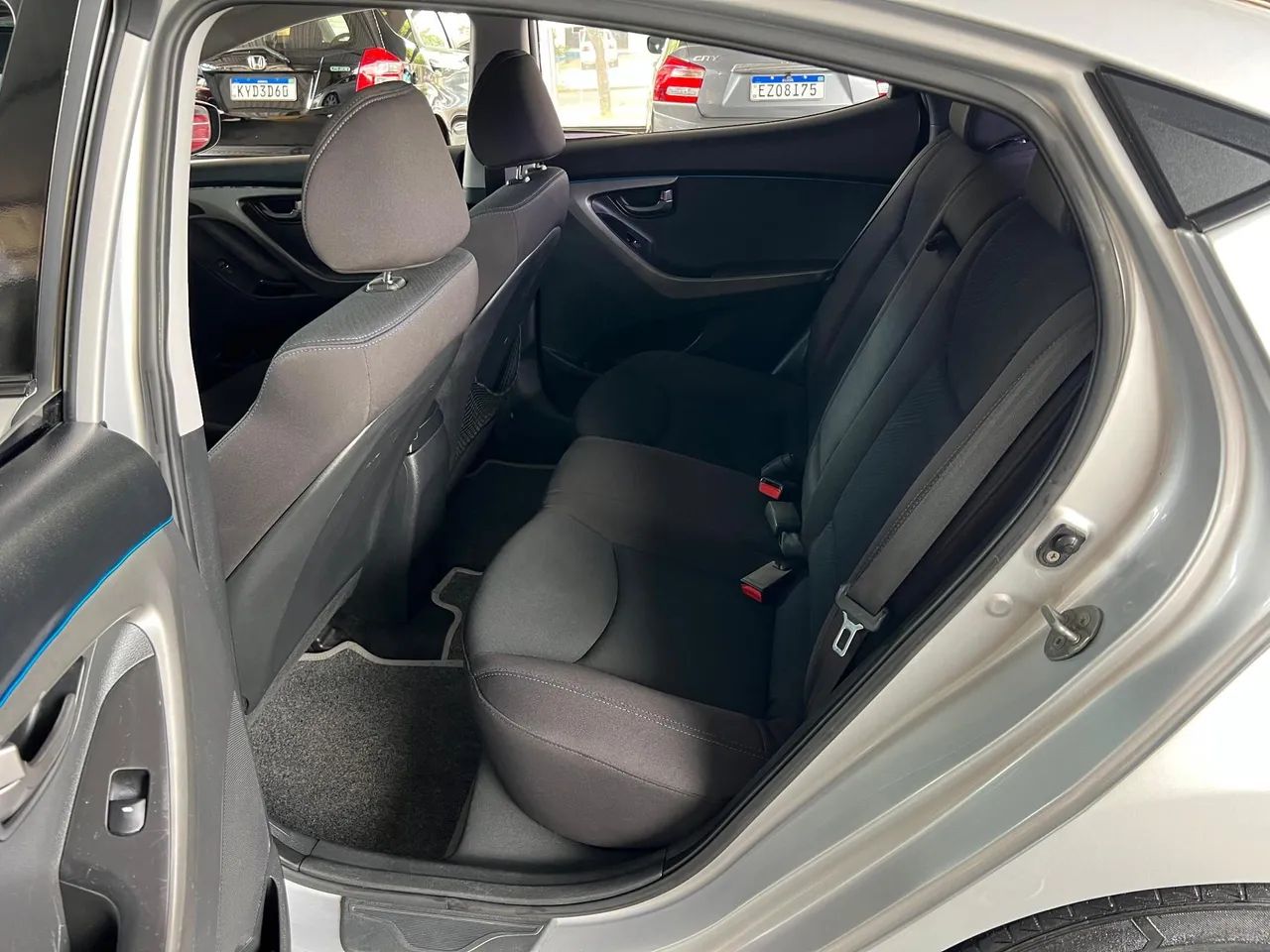 ELANTRA GLS 2.0 16V AUT.  PRATA 2012/2013 - Foto 5