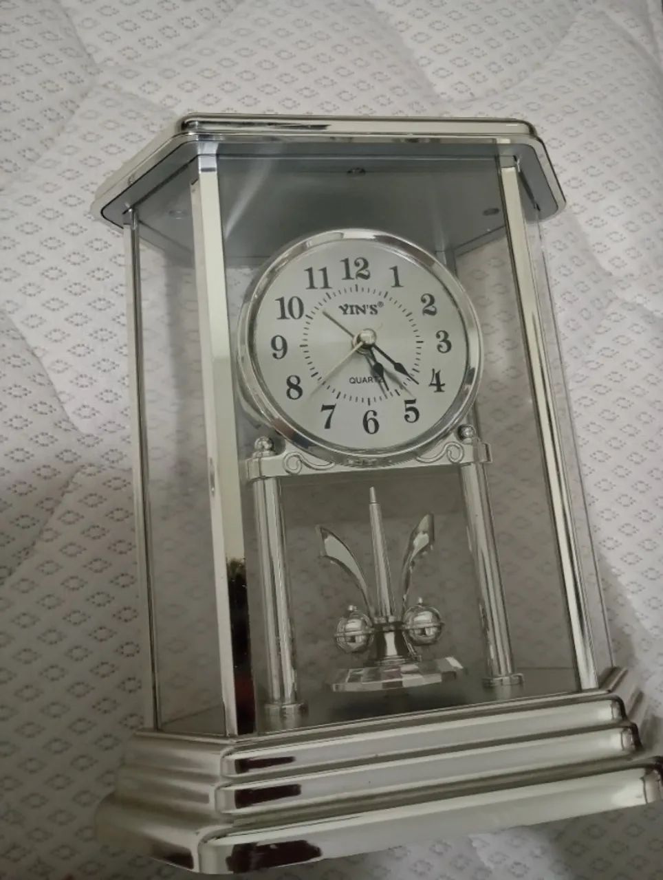 Relógio antigo de mesa quartz  - Foto 2