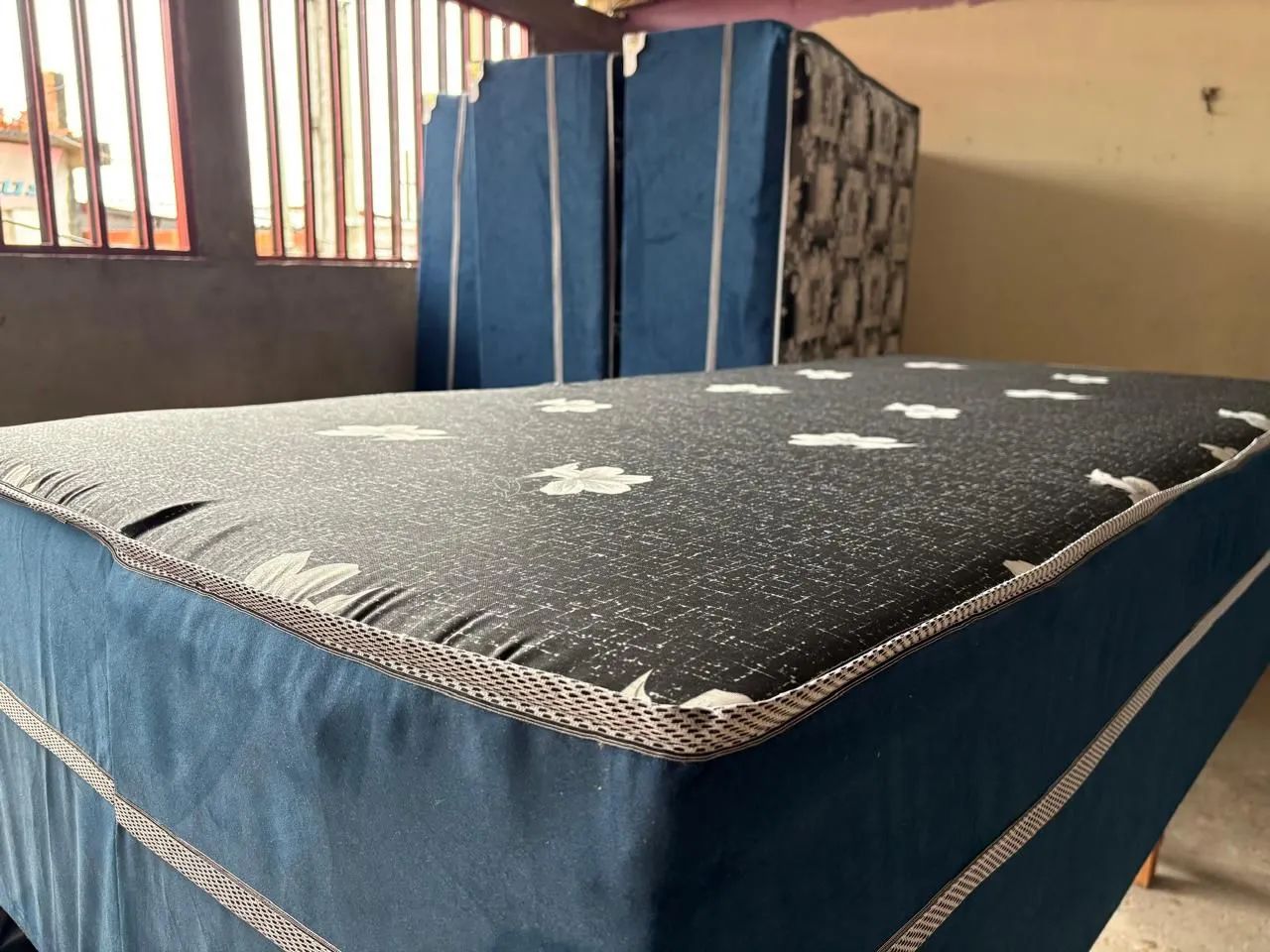 Cama de solteiro 25065204502174209123