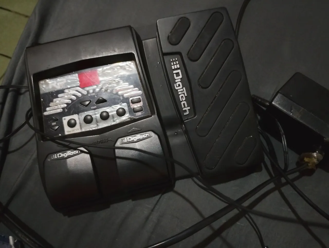 Pedal Digitech de Efeitos - Ótimo estado!