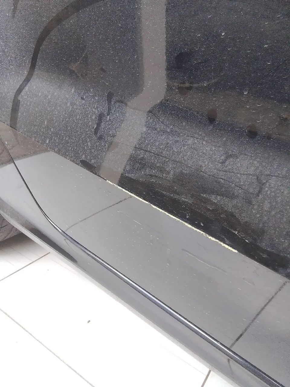 Reparo de arranhões e micro-reparos de pintura automotiva