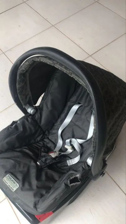 Cadeirinha de bebê - Bebê conforto Touring - Foto 2