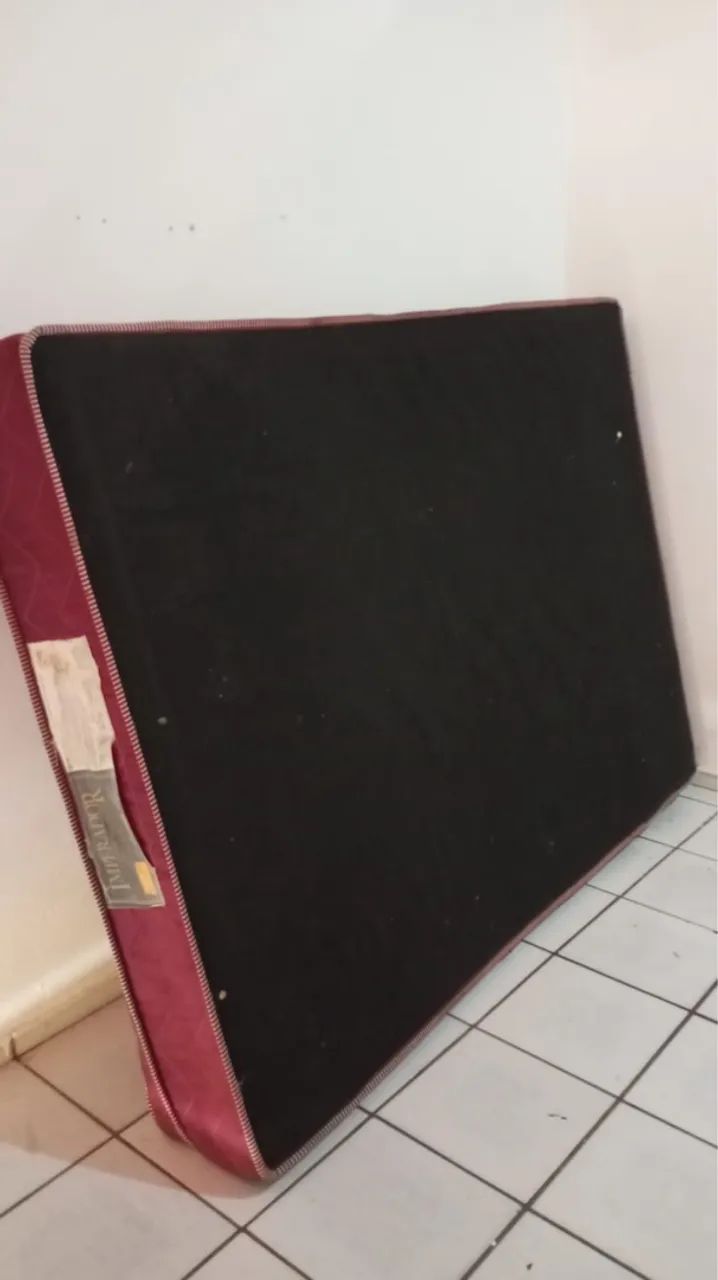 vende se colchão está ótimo, motivo vamos se mudar 