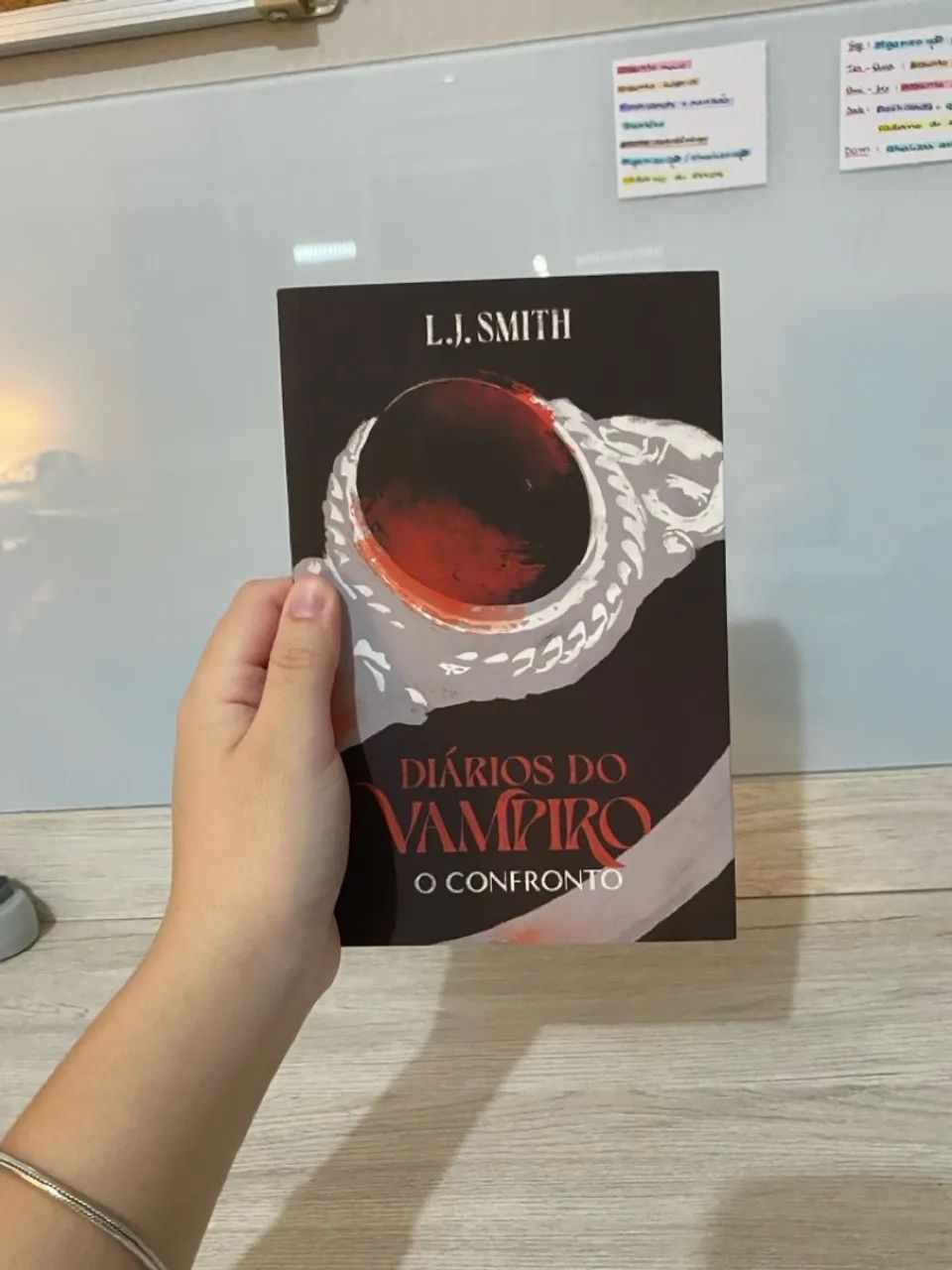 LIVRO 2 O CONFRONTO - DIÁRIOS DO VAMPIRO - Livros e revistas - Areias ...