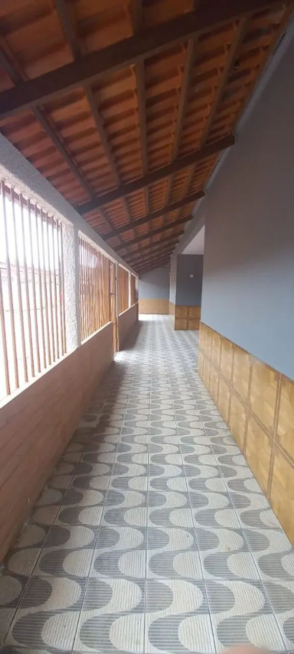 Aluga-se casa a 3 minutos do centro.