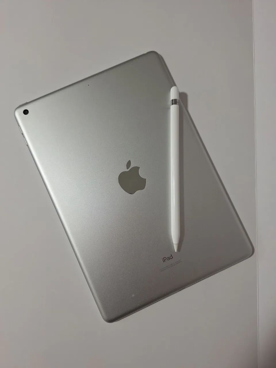 iPad 7ª geração 32GB + Apple Pencil 1ª geração - Tablets e E