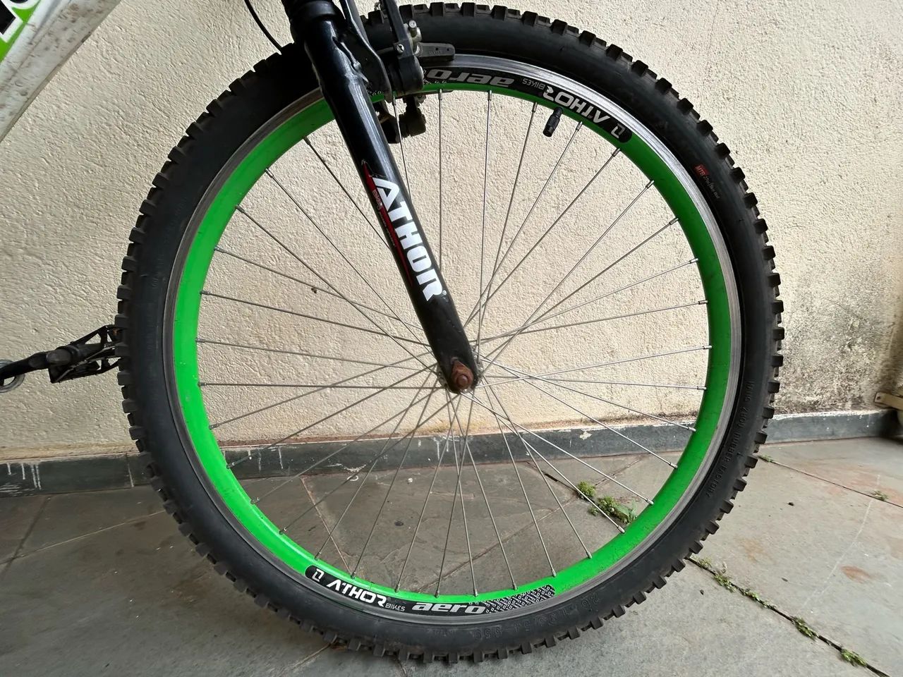Bicicleta MTB 2.0 aro 26  - Foto 4