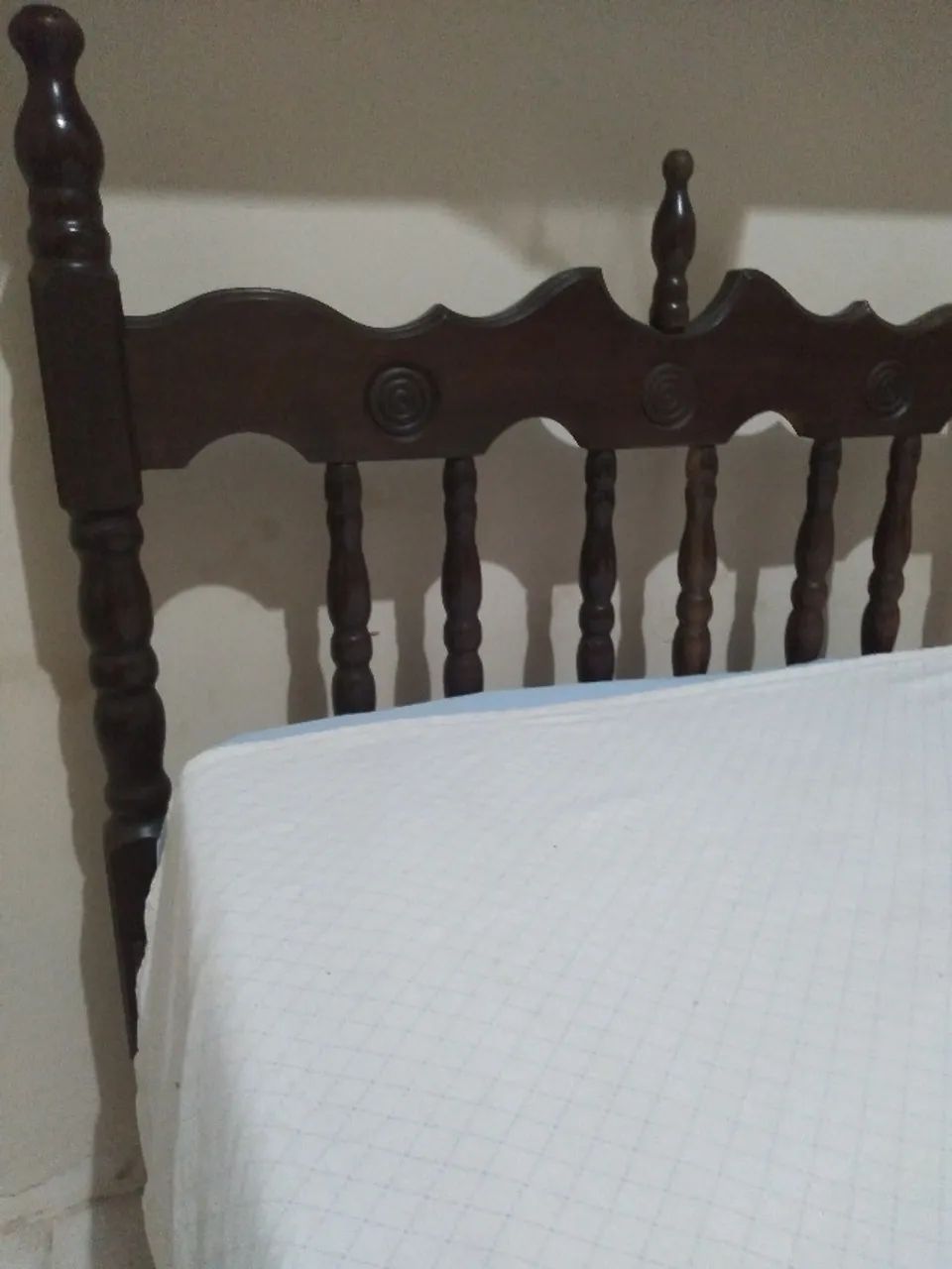 Cama estilo colonial solteiro