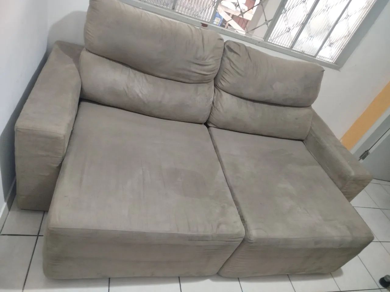 Sofá dois lugares retrátil 