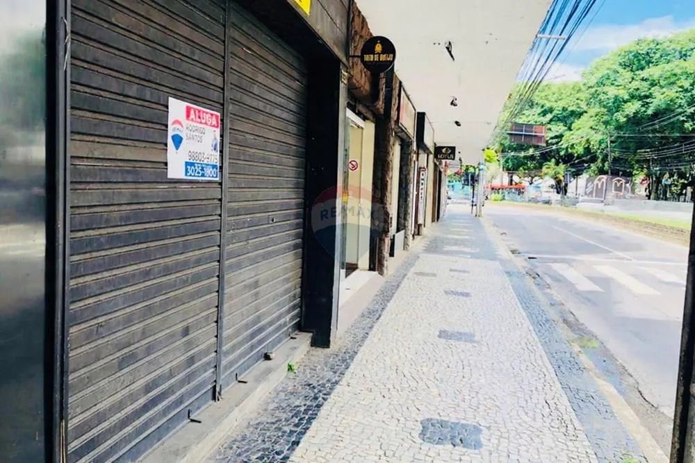 Loja Comercial para Locação em São Mateus, JF