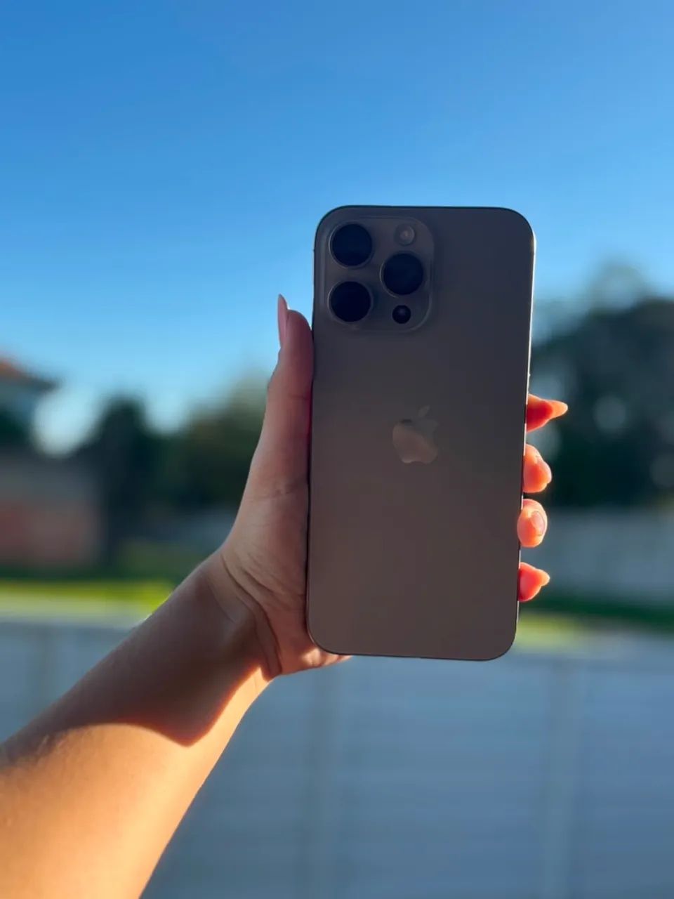 iPhone 16 Pro Max - Foto 2